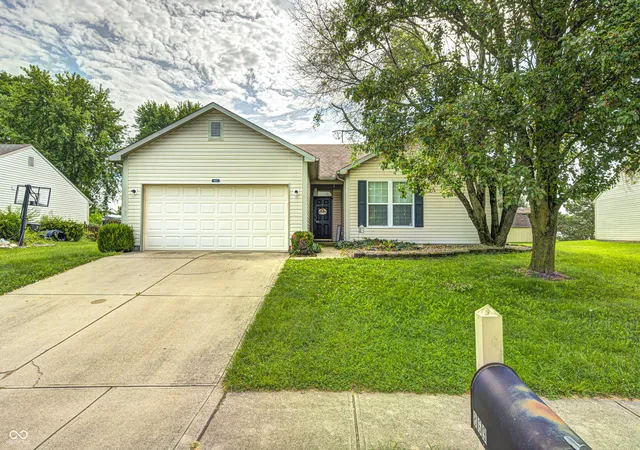 Photo 1 of Single family home for sale at 869 Tyne Cir, Danville, IN 46122 | MLS# 22123905 | Listing updated on 2026-10-05