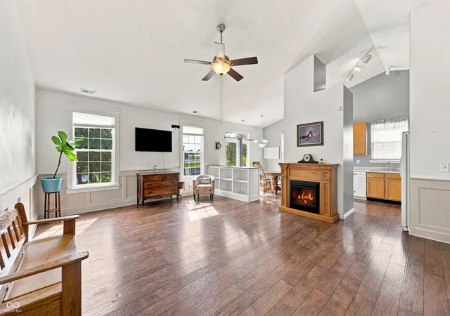 Photo 3 of Single family home for sale at 869 Tyne Cir, Danville, IN 46122 | MLS# 22123905 | Listing updated on 2026-10-05