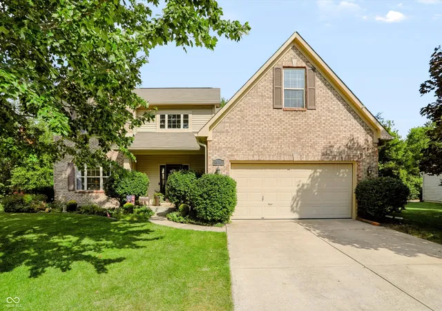 Photo 1 of Single family home for sale at 4948 Aquaduct, Greenwood, IN 46142 | MLS# 22123917 | Listing updated on 2026-09-21