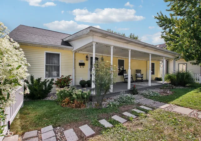 Photo 2 of Sale Pending at 409 N Merrill St, Fortville, IN 46040 | MLS# 22123924 | Listing updated on 2026-09-12