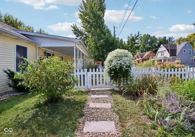 Photo 3 of Sale Pending at 409 N Merrill St, Fortville, IN 46040 | MLS# 22123924 | Listing updated on 2026-09-12