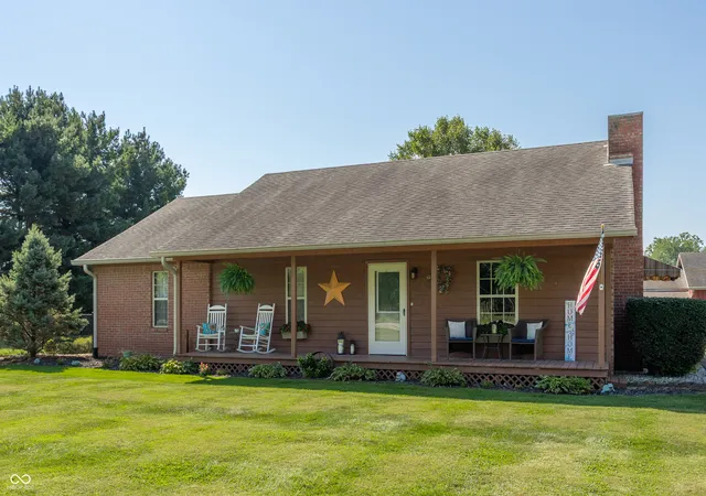 Photo 2 of Sale Pending at 5321 W County Rd 350 N, North Salem, IN 46165 | MLS# 22123955 | Listing updated on 2026-09-16