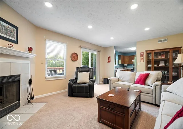 Photo 4 of Single family home for sale at 10828 Sedgegrass Dr, Indianapolis, IN 46235 | MLS# 22123979 | Listing updated on 2026-09-08