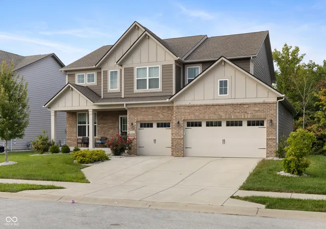 Photo 3 of Single family home for sale at 4154 Ferndale Ln, Avon, IN 46122 | MLS# 22123982 | Listing updated on 2026-09-13