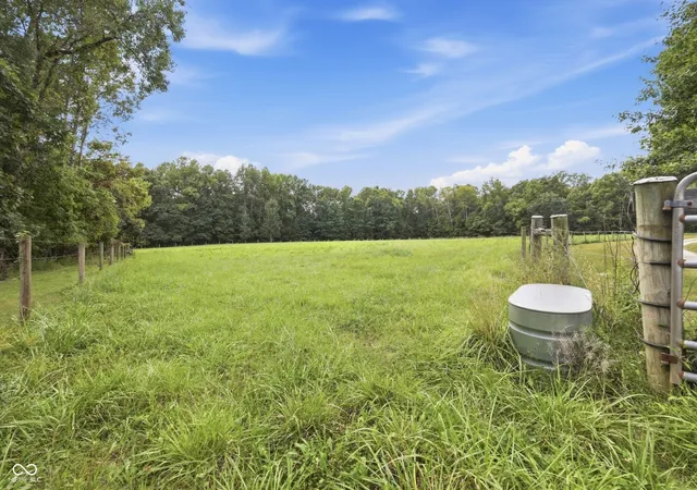 Photo 3 of Sale Pending at 10095 S 600 East, Carbon, IN 47837 | MLS# 22124010 | Listing updated on 2026-10-07