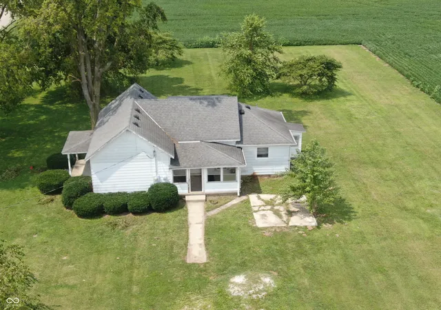 Photo 4 of Single family home for sale at 1914 N 600 Road E, Shelbyville, IN 46176 | MLS# 22124023 | Listing updated on 2026-09-08