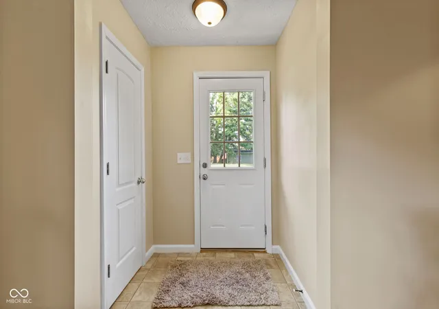 Photo 3 of Sale Pending at 710 E Franklin St, Greencastle, IN 46135 | MLS# 22124029 | Listing updated on 2026-09-15