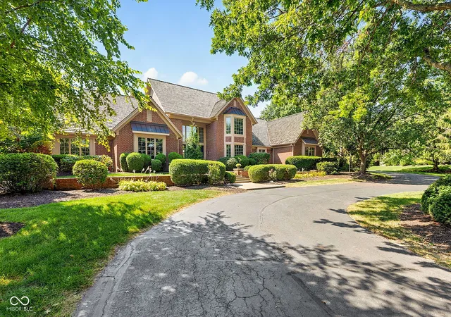 Photo 2 of Mansion for sale at 14260 Oakbrook Ct, Carmel, IN 46033 | MLS# 22124044 | Listing updated on 2026-09-04