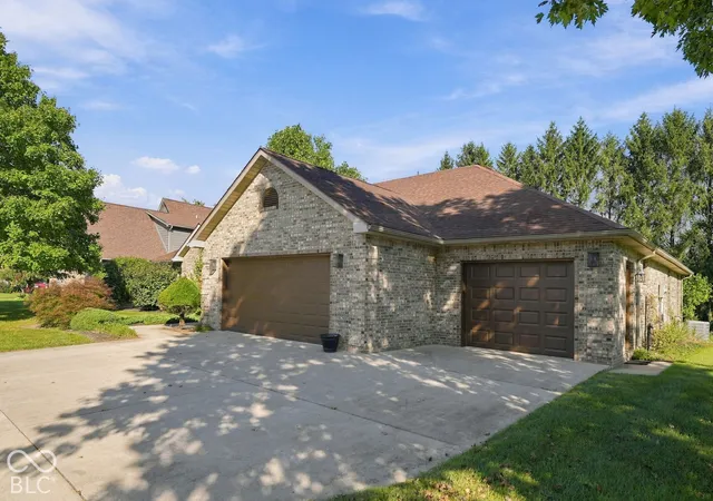 Photo 2 of Single family home for sale at 5600 W Sun Point Dr, Muncie, IN 47304 | MLS# 22124071 | Listing updated on 2026-09-29