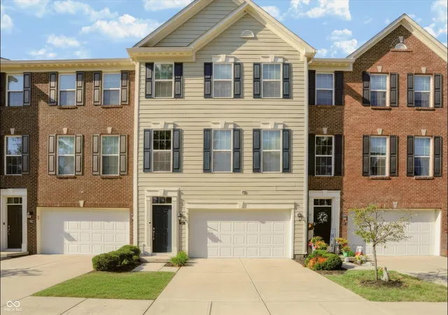 Photo 1 of Townhouse for sale at 9056 Ramapo Dr, Fishers, IN 46038 | MLS# 22124085 | Listing updated on 2026-10-07