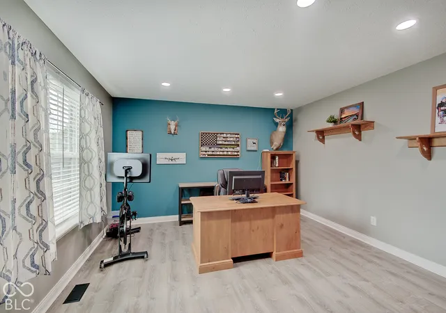 Photo 4 of Single family home for sale at 1110 Foxtail Dr, Franklin, IN 46131 | MLS# 22124103 | Listing updated on 2026-10-01
