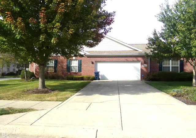 Condo for sale at 10684 Medinah Dr, Indianapolis, IN 46234 | MLS# 22124119
