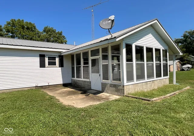 Photo 2 of Single family home for sale at 5249 E Nyesville Rd, Rockville, IN 47872 | MLS# 22124130 | Listing updated on 2026-09-06
