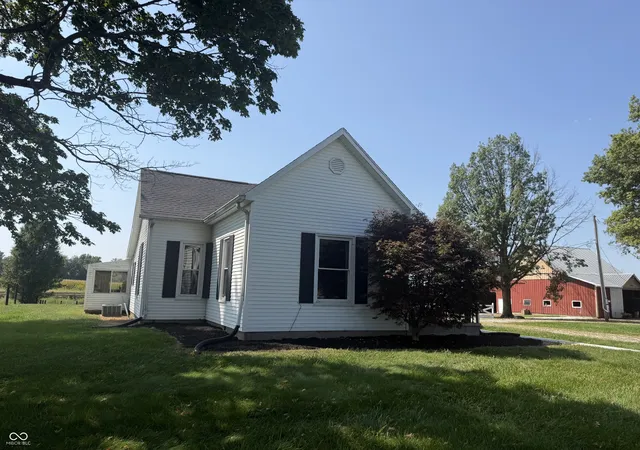 Photo 1 of Sale Pending at 2362 S County Rd 725 E, Coatesville, IN 46121 | MLS# 22124156 | Listing updated on 2026-09-18