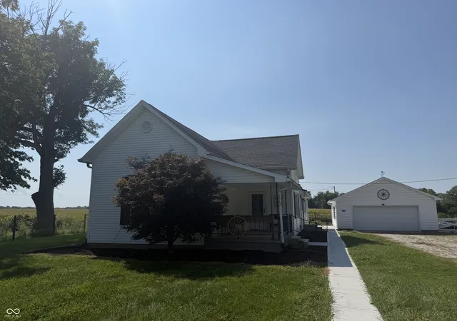 Photo 2 of Sale Pending at 2362 S County Rd 725 E, Coatesville, IN 46121 | MLS# 22124156 | Listing updated on 2026-09-18