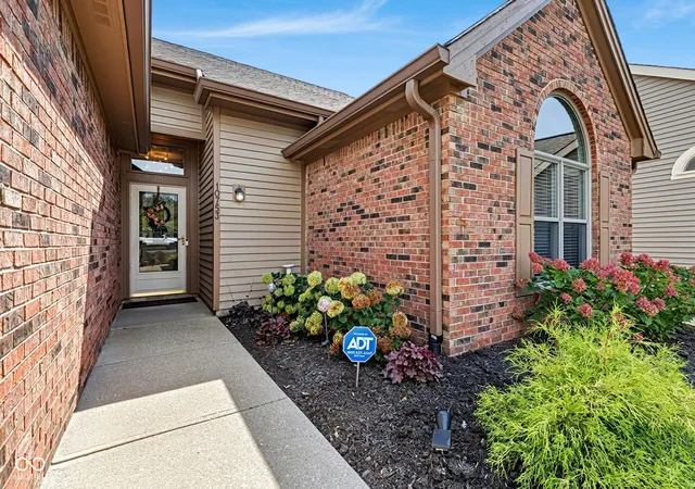 Photo 2 of Single family home for sale at 10753 Chesapeake Dr N, Indianapolis, IN 46236 | MLS# 22124160 | Listing updated on 2026-10-07