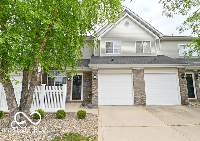 Condo for sale at 11437 Enclave Blvd, Fishers, IN 46038 | MLS# 22124209