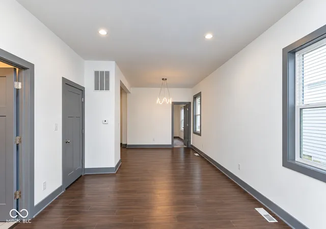 Photo 4 of Single family home for sale at 1822 Lexington Ave, Indianapolis, IN 46203 | MLS# 22124214 | Listing updated on 2026-09-28