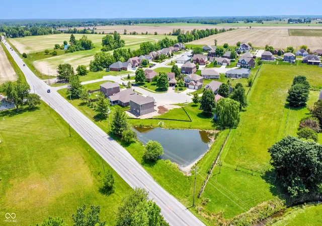 Photo 6 of Single family home for sale at 2076 Gosling Ct, Franklin, IN 46131 | MLS# 22124215 | Listing updated on 2026-09-04