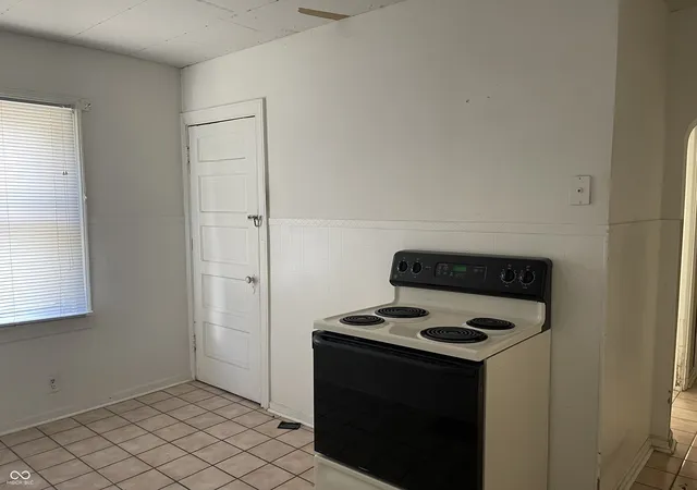 Photo 3 of Sale Pending at 1436 N Colorado Ave, Indianapolis, IN 46201 | MLS# 22124220 | Listing updated on 2026-10-07