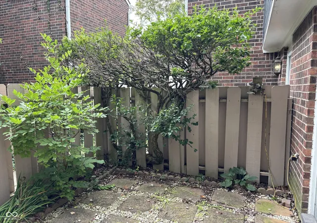 Photo 3 of Sale Pending at 8308 Hewlet Dr, Indianapolis, IN 46268 | MLS# 22124232 | Listing updated on 2026-10-06