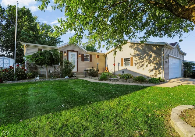 Photo 2 of Manufactured home for sale at 114 Leatie Way, Ingalls, IN 46048 | MLS# 22124237 | Listing updated on 2026-09-08