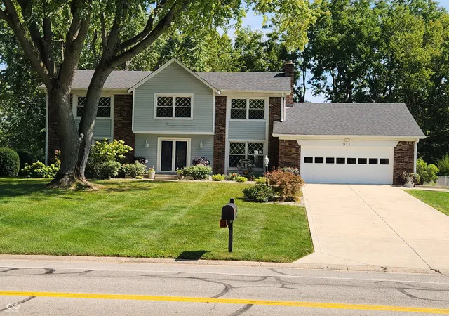 Photo 1 of Single family home for sale at 911 E Greyhound Pass, Carmel, IN 46032 | MLS# 22124249 | Listing updated on 2026-09-07