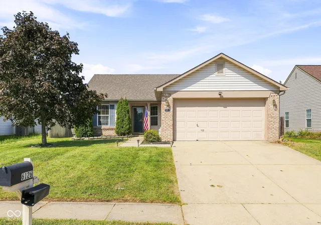 Photo 2 of Single family home for sale at 6126 Glebe Dr, Indianapolis, IN 46237 | MLS# 22124257 | Listing updated on 2026-09-15