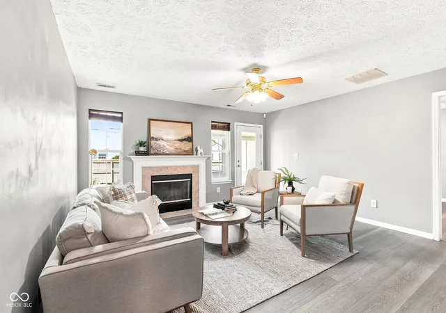 Photo 4 of Single family home for sale at 6126 Glebe Dr, Indianapolis, IN 46237 | MLS# 22124257 | Listing updated on 2026-09-15