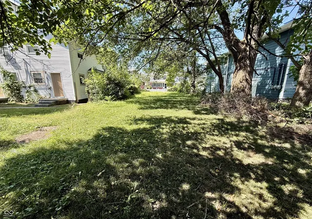 Photo 3 of Sale Pending at 3467 N Kenwood, Indianapolis, IN 46208 | MLS# 22124270 | Listing updated on 2026-09-15