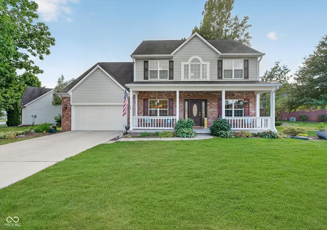 Photo 2 of Sale Pending at 6781 Fieldstream Dr, Plainfield, IN 46168 | MLS# 22124271 | Listing updated on 2026-10-08