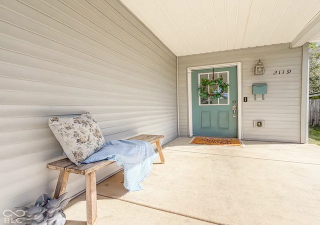 Photo 2 of Sale Pending at 2119 Home Ave, Columbus, IN 47201 | MLS# 22124291 | Listing updated on 2026-10-18