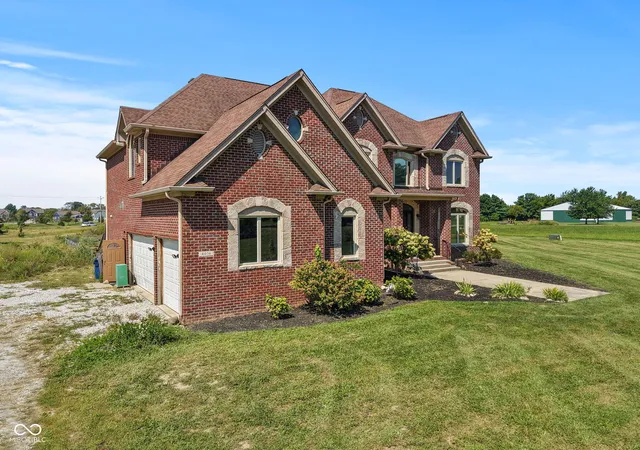 Photo 3 of Sale Pending at 4056 Saddle Clb Rd, Bargersville, IN 46106 | MLS# 22124307 | Listing updated on 2026-09-29