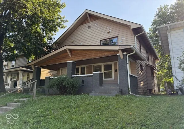 Photo 3 of House for sale at 2841-2843 Boulevard Pl, Indianapolis, IN 46208 | MLS# 22124331 | Listing updated on 2026-10-07