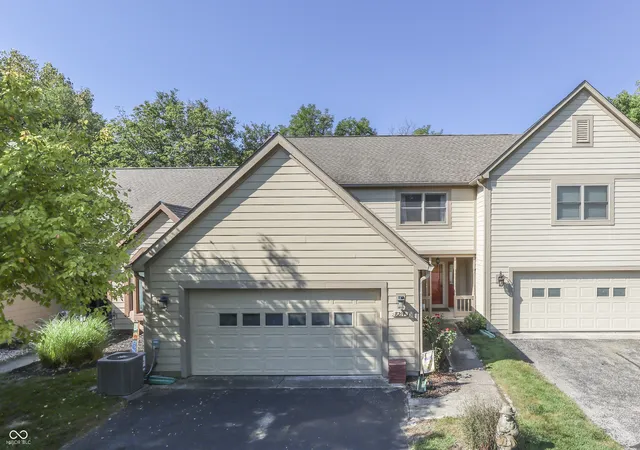 Photo 1 of Single family home for sale at 8214 River Bay Dr E, Indianapolis, IN 46240 | MLS# 22124342 | Listing updated on 2026-10-07