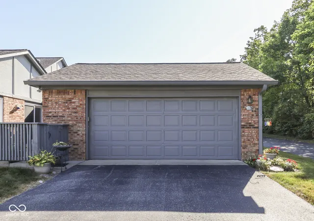 Photo 38 of Condo for sale at 449 Camby Ct, Greenwood, IN 46142 | MLS# 22124348 | Listing updated on 2026-09-05