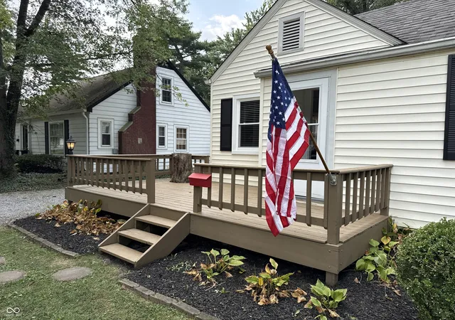 Photo 2 of Single family home for sale at 6240 Evanston Ave, Indianapolis, IN 46220 | MLS# 22124353 | Listing updated on 2026-10-06