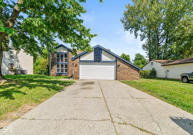 Photo 2 of Single family home for sale at 1635 Stacy Lynn Dr, Indianapolis, IN 46231 | MLS# 22124363 | Listing updated on 2026-09-04