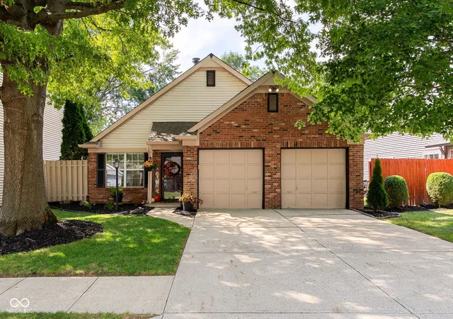 Photo 1 of Sale Pending at 9765 River Oak Ln E, Fishers, IN 46038 | MLS# 22124369 | Listing updated on 2026-09-24
