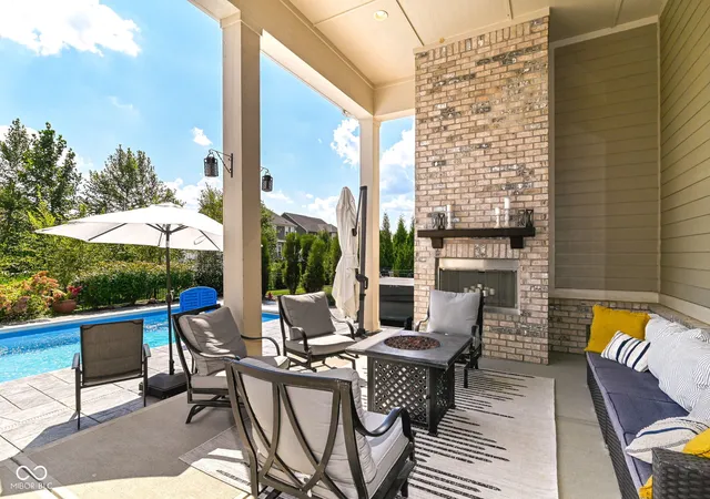 Photo 3 of Sale Pending at 16367 Hunting Meadow Dr, Fortville, IN 46040 | MLS# 22124376 | Listing updated on 2026-10-06