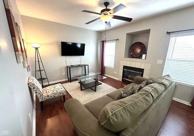 Photo 4 of Condo for sale at 4928 Tuscany Ln, Indianapolis, IN 46254 | MLS# 22124379 | Listing updated on 2026-10-21