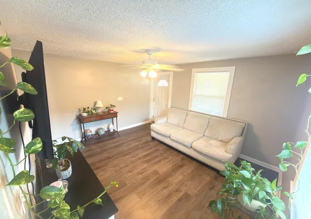 Photo 4 of Single family home for sale at 8912 Robey Dr, Indianapolis, IN 46234 | MLS# 22124407 | Listing updated on 2026-09-04