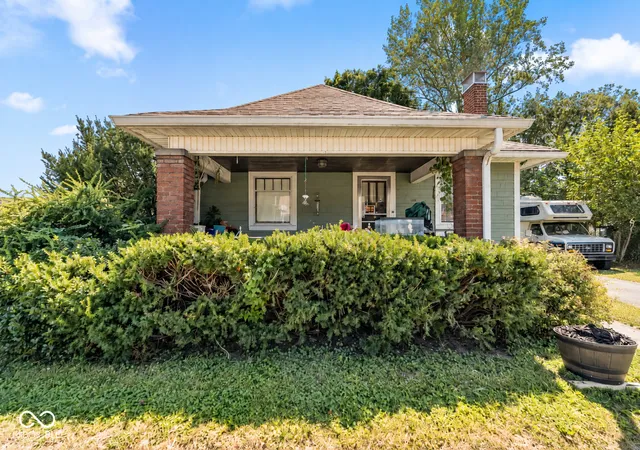 Photo 1 of Sale Pending at 989 E Morgan St, Martinsville, IN 46151 | MLS# 22124412 | Listing updated on 2026-09-13