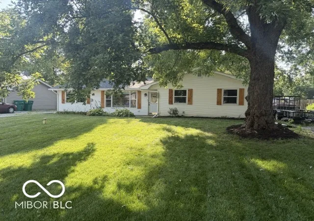 Photo 2 of Single family home for sale at 4230 W Varner Rd, Brownsburg, IN 46112 | MLS# 22124413 | Listing updated on 2026-09-22