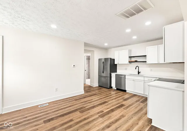 Photo 3 of Single family home for sale at 1007 S Tremont St, Indianapolis, IN 46221 | MLS# 22124415 | Listing updated on 2026-09-05