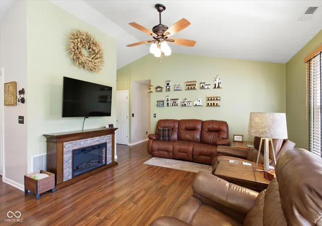 Photo 3 of Sale Pending at 2262 Tansel Grv Ln, Indianapolis, IN 46234 | MLS# 22124418 | Listing updated on 2026-09-12