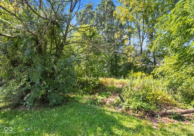 Photo 18 of Single family home for sale at 9405 Big Ben Cir, Indianapolis, IN 46235 | MLS# 22124421 | Listing updated on 2026-09-04