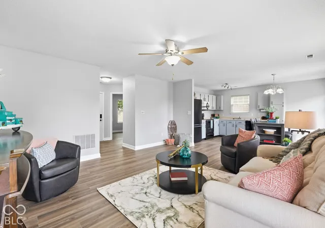 Photo 4 of Single family home for sale at 18084 Sanibel Cir, Westfield, IN 46062 | MLS# 22124422 | Listing updated on 2026-09-26