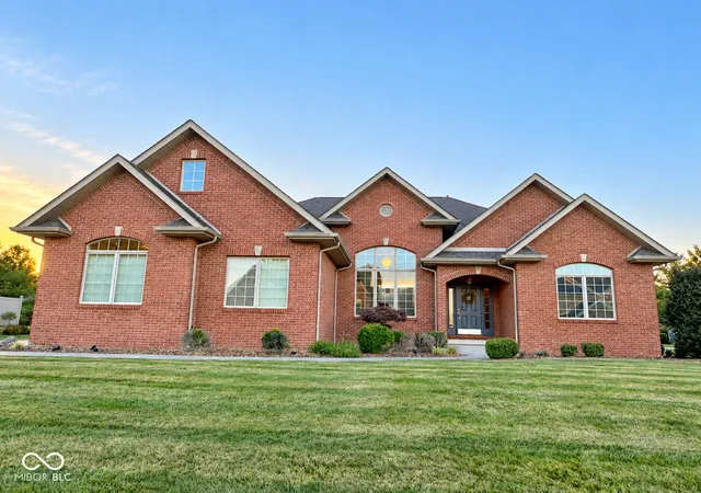 Photo 1 of Single family home for sale at 820 E Mill Crk Rd S, Greensburg, IN 47240 | MLS# 22124423 | Listing updated on 2026-10-02