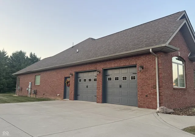 Photo 3 of Single family home for sale at 820 E Mill Crk Rd S, Greensburg, IN 47240 | MLS# 22124423 | Listing updated on 2026-10-02